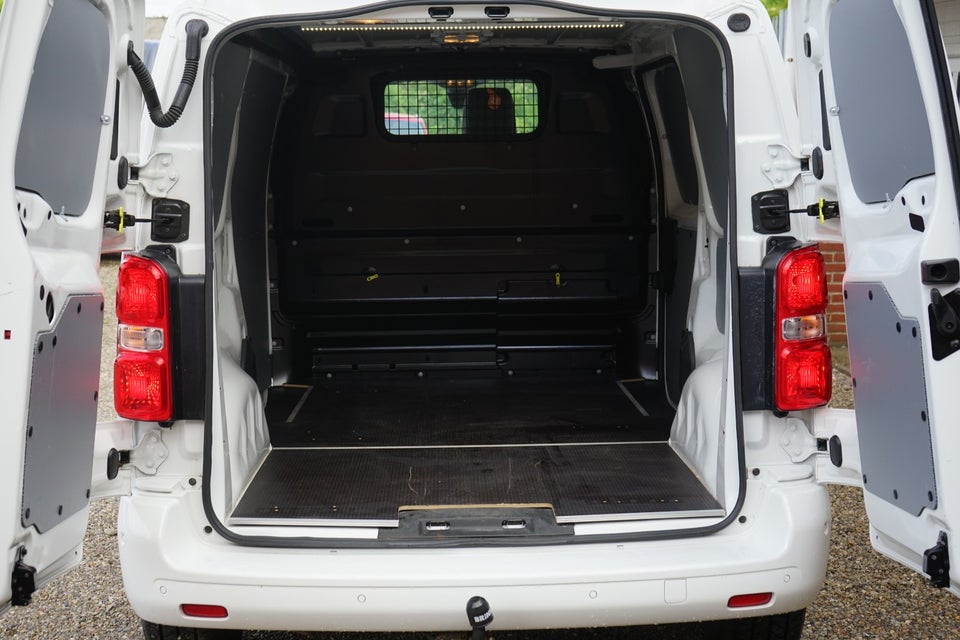 Peugeot Expert 2,0 BlueHDi 144 L2 Plus Van