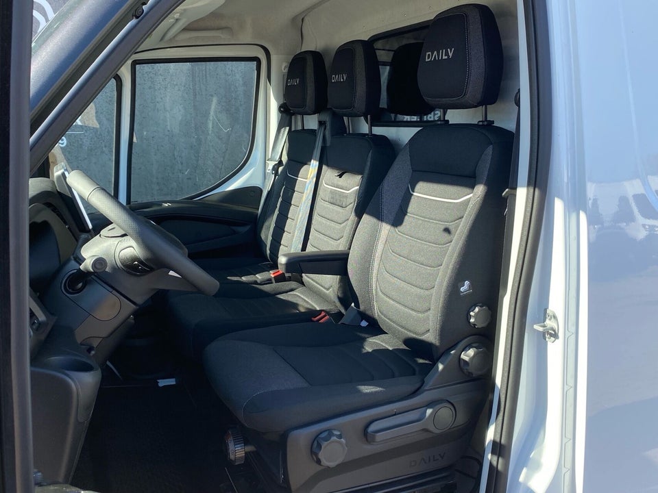 Iveco Daily 3,0 35S18 12m³ Van AG8
