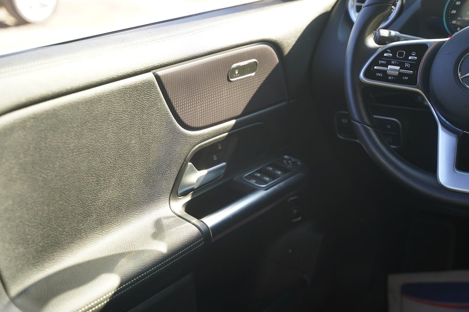 Mercedes EQA250 Progressive Line 5d