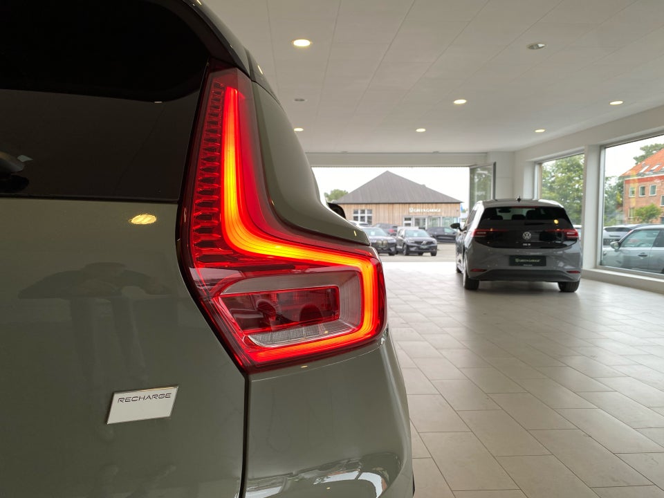 Volvo XC40 ReCharge Extended Range Plus 5d