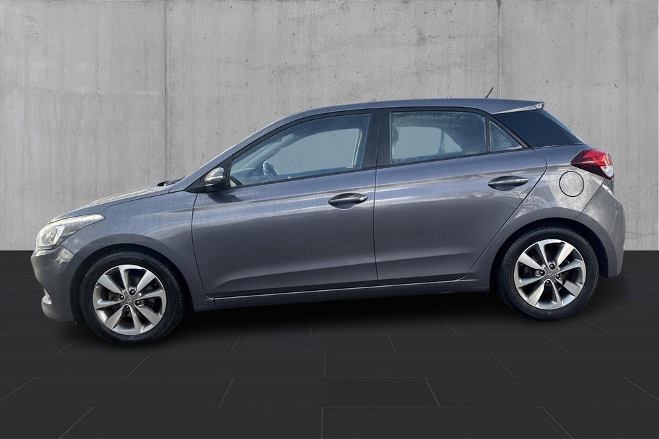 Hyundai i20 1,25 Premium 5d