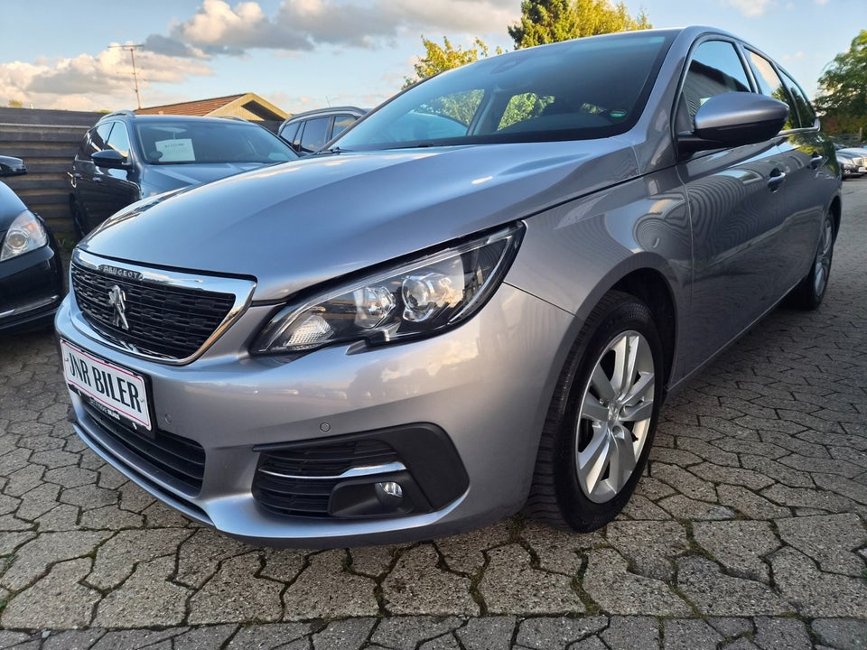 Peugeot 308 1,5 BlueHDi 130 Prestige SW EAT6 5d