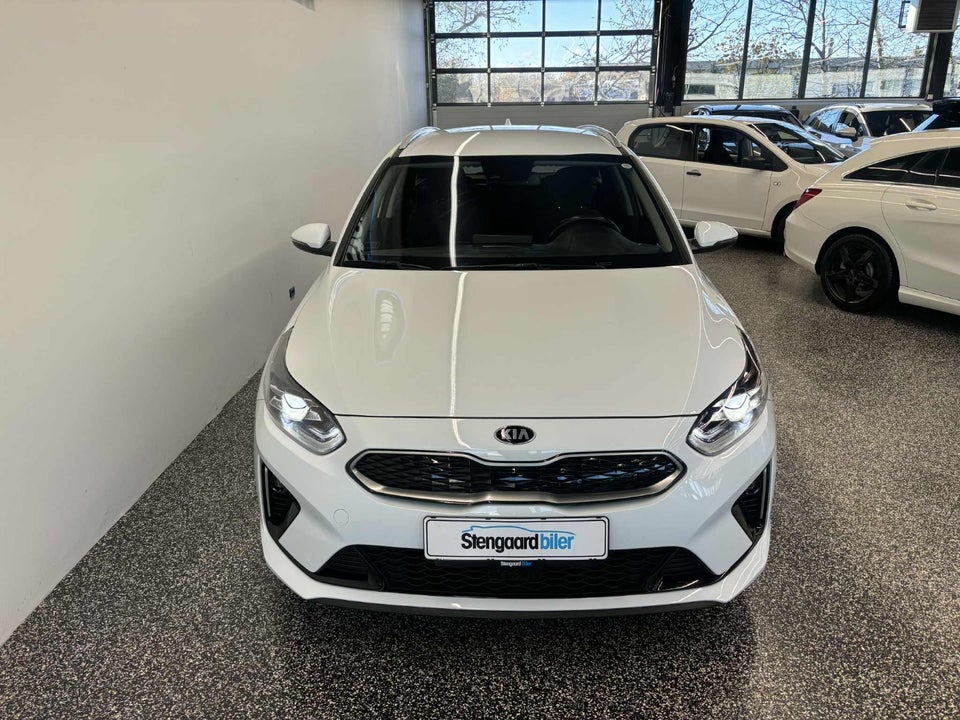 Kia Ceed 1,6 PHEV Prestige SW DCT 5d
