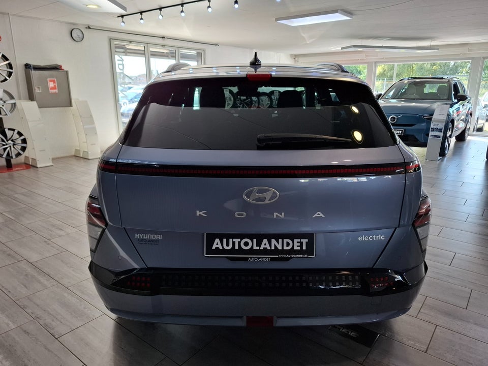 Hyundai Kona 48 EV Essential 5d