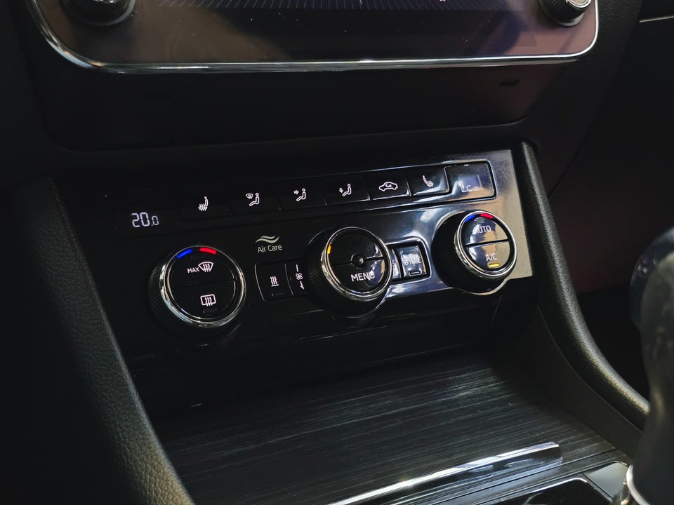 Skoda Superb 1,4 TSi iV Style Combi DSG 5d