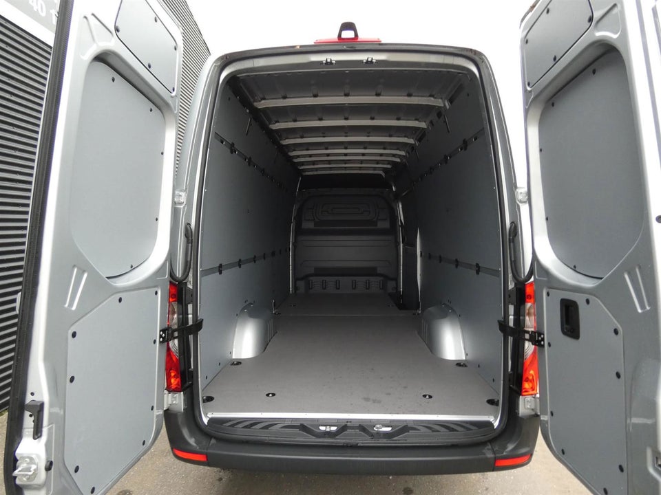 Mercedes Sprinter 317 2,0 CDi A3 Kassevogn aut. RWD