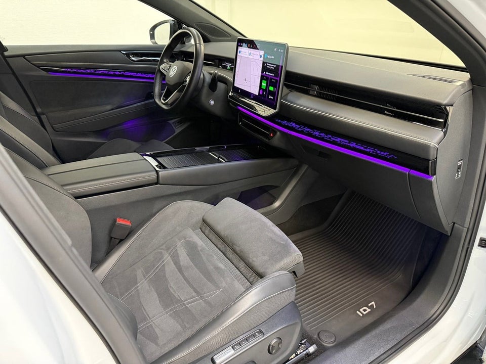 VW ID.7 77 Pro Tourer 5d