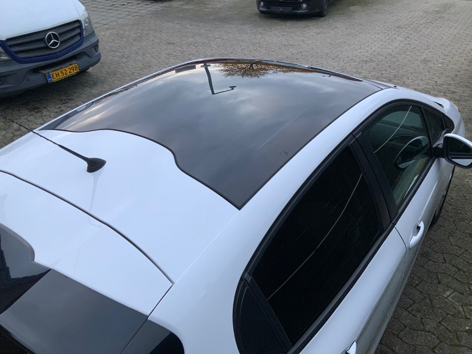 Peugeot 208 1,2 VTi 82 Allure Sky 5d