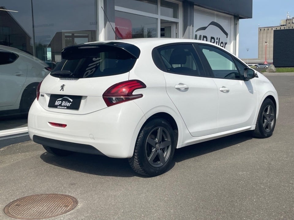 Peugeot 208 1,6 BlueHDi 100 Envy 5d