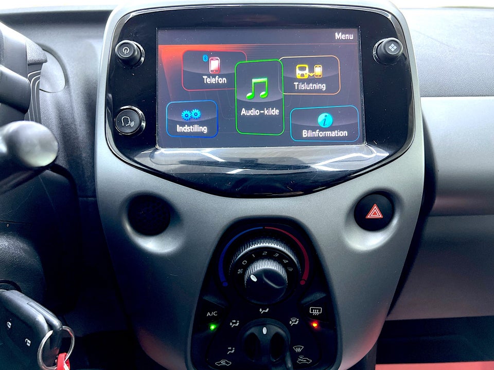 Toyota Aygo 1,0 VVT-i x-plore 5d