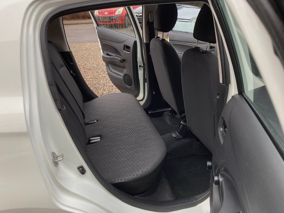 Mitsubishi Space Star 1,0 Inform 5d