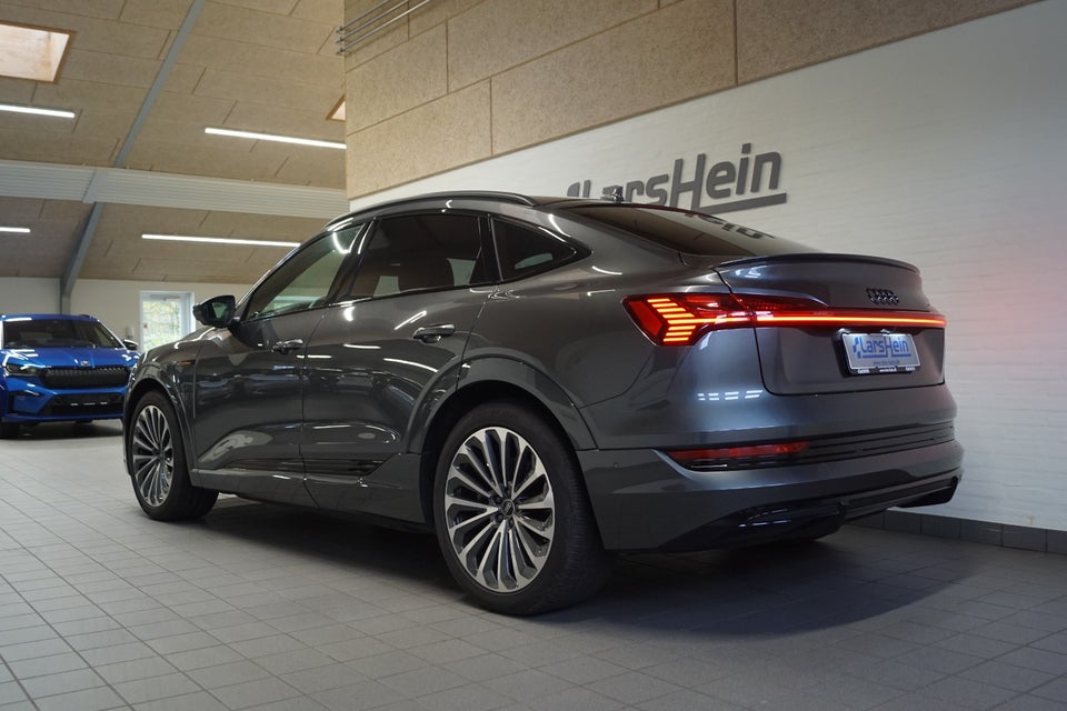 Audi e-tron 55 S-line Sportback quattro 5d