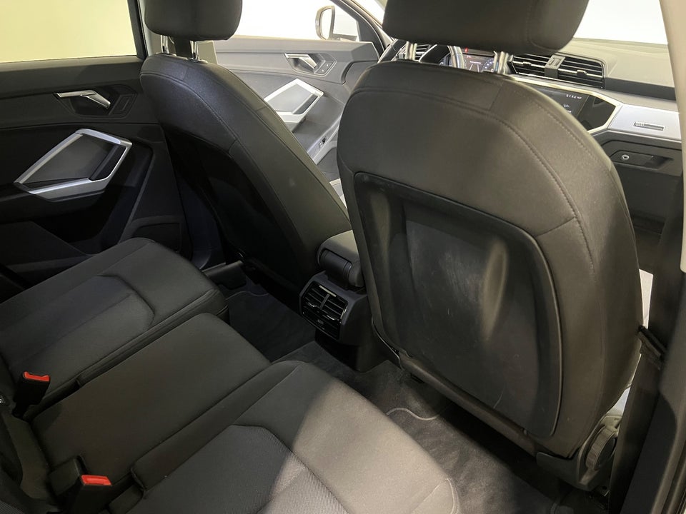 Audi Q3 45 TFSi e Attitude plus Sportback S-tr. 5d