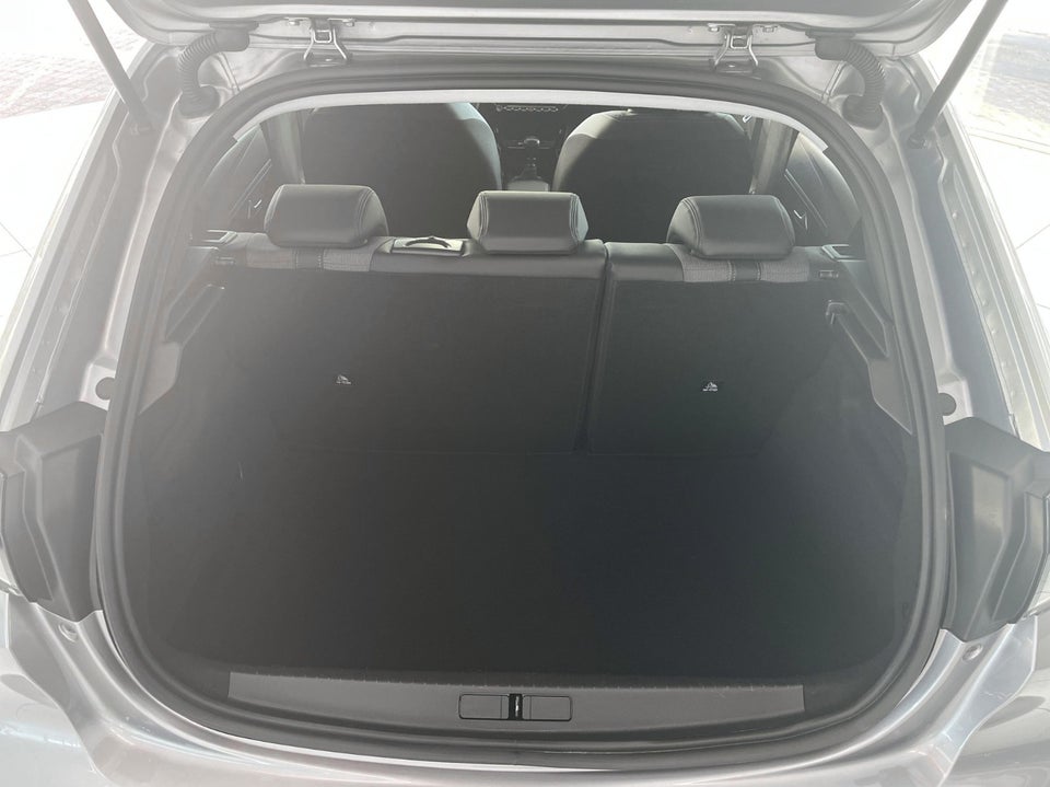 Peugeot 208 1,2 PureTech 100 Allure 5d