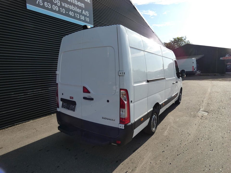 Renault Master IV T35 2,3 dCi 165 L3H2 Kassevogn RWD