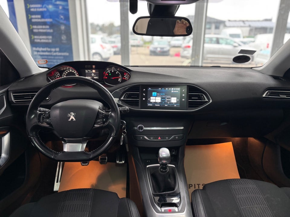 Peugeot 308 1,6 BlueHDi 120 Allure Sky 5d