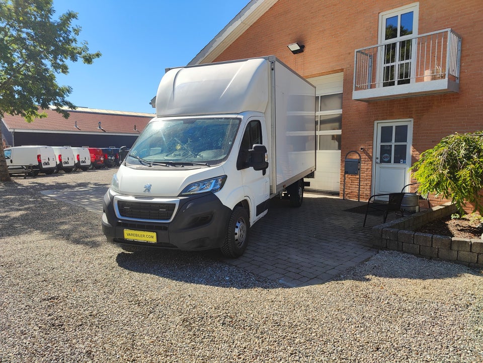 Peugeot Boxer 335 2,2 BlueHDi 165 L3 Alukasse m/lift 2d