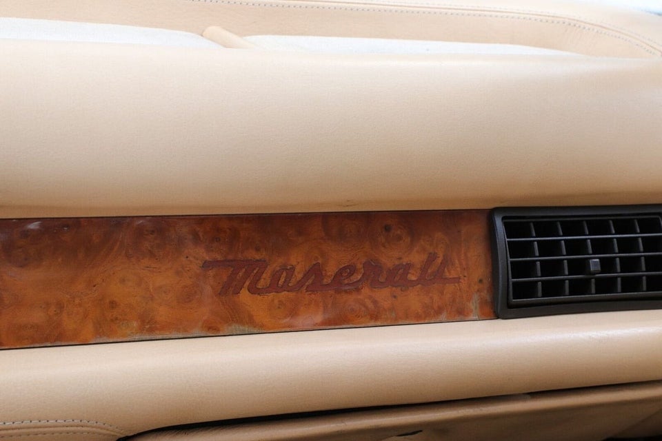 Maserati 222 2,0 Bi-turbo 2d