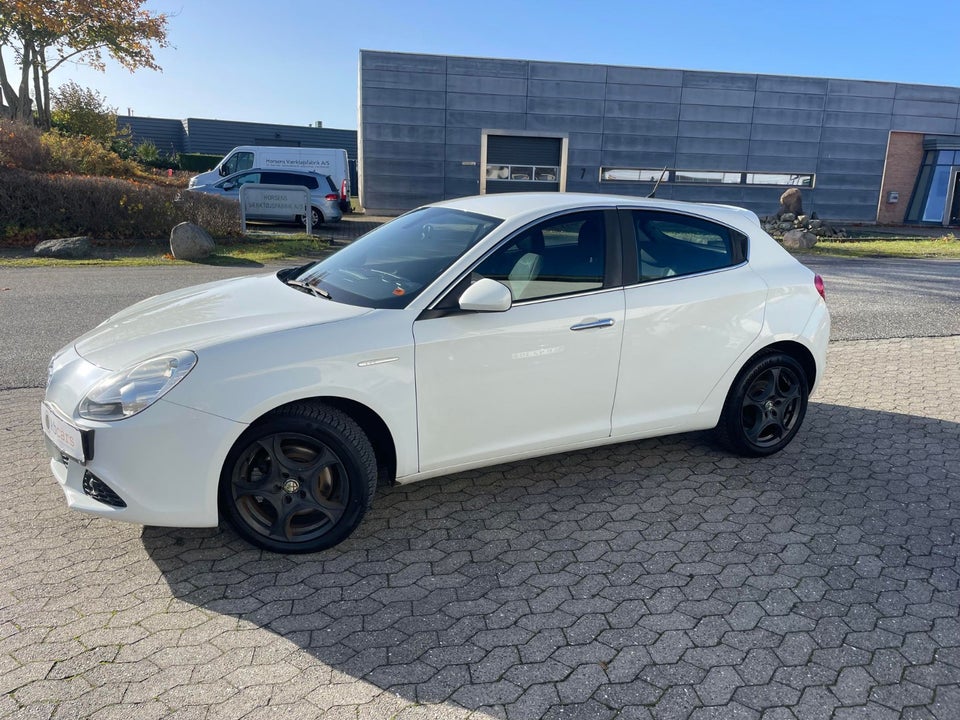 Alfa Romeo Giulietta 1,4 M-Air 170 Distinctive 5d