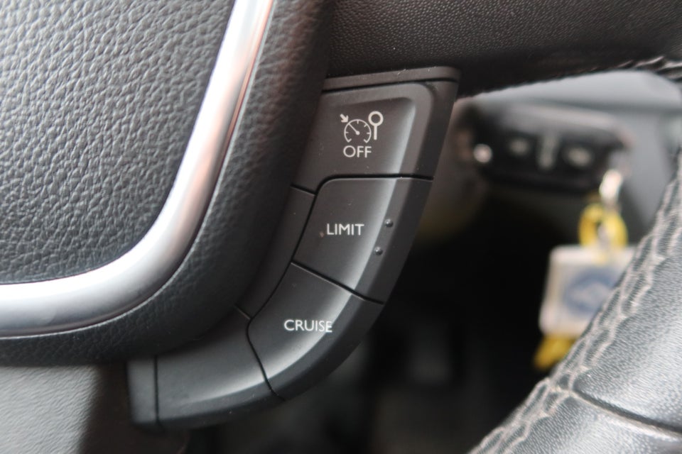 Peugeot 508 1,6 HDi 114 Active SW 5d