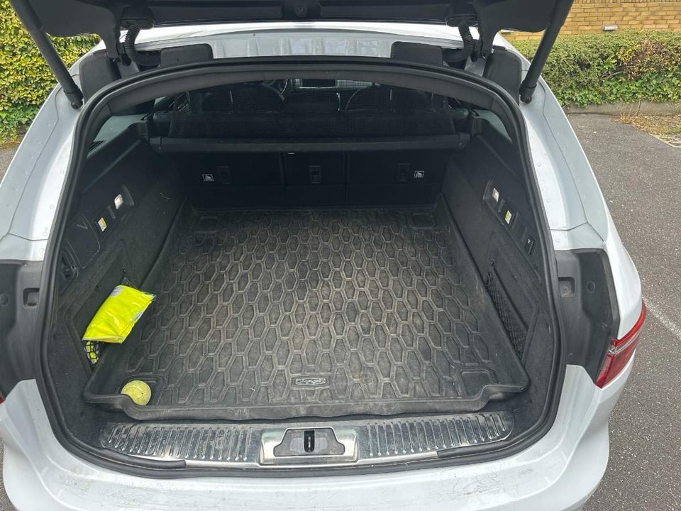 Jaguar XF 2,0 D180 Drivers Edition Sportbrake aut. 5d