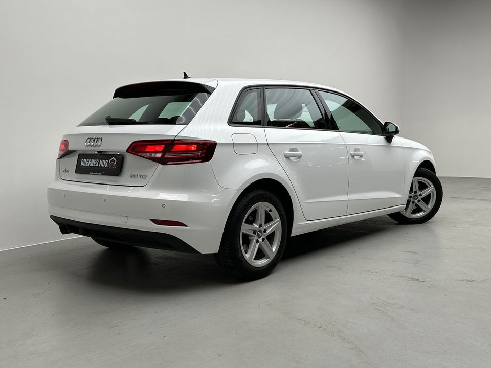 Audi A3 1,6 TDi 116 Sportback 5d