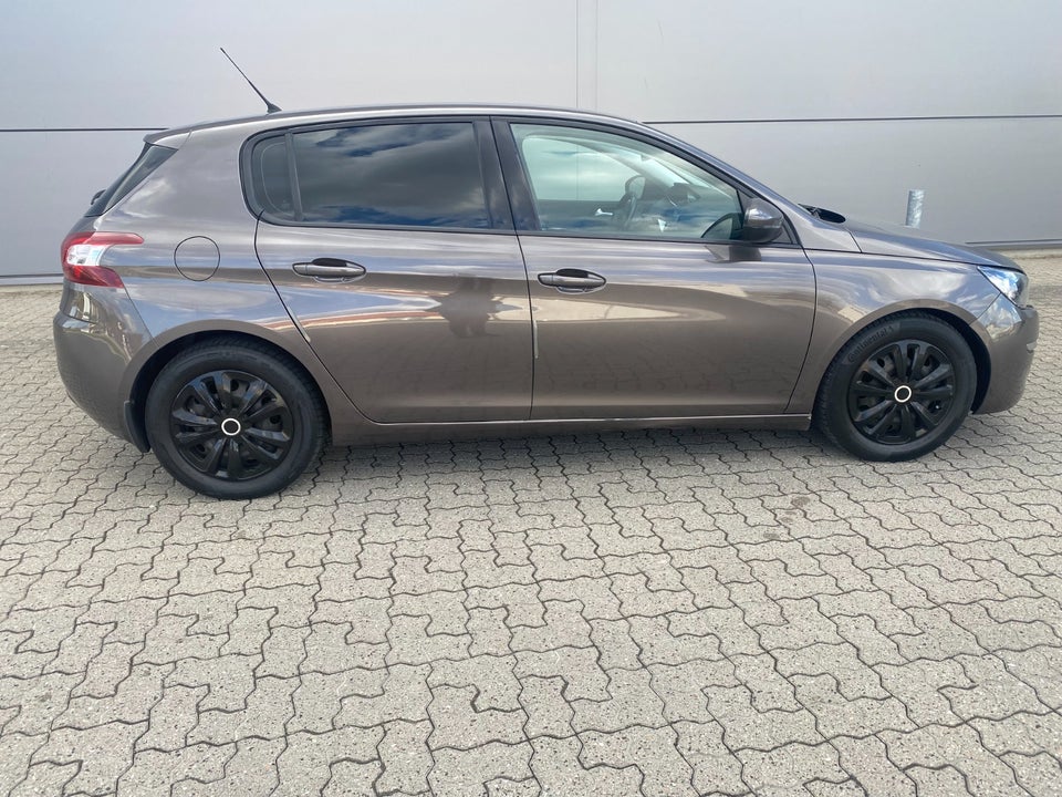 Peugeot 308 1,6 HDi 92 Active 5d