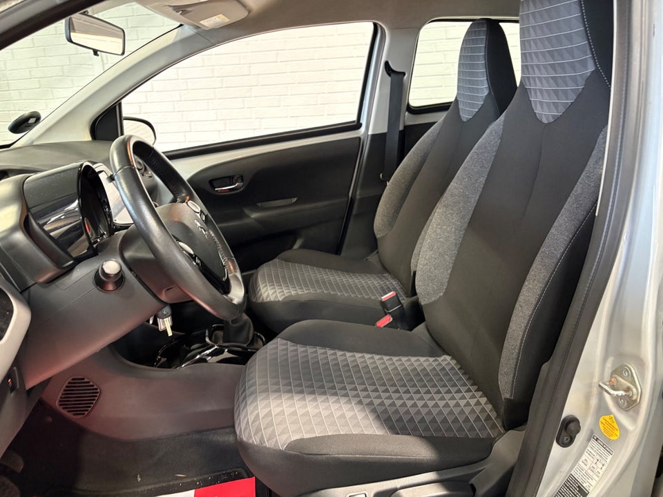 Peugeot 108 1,0 e-VTi 72 Allure+ 5d