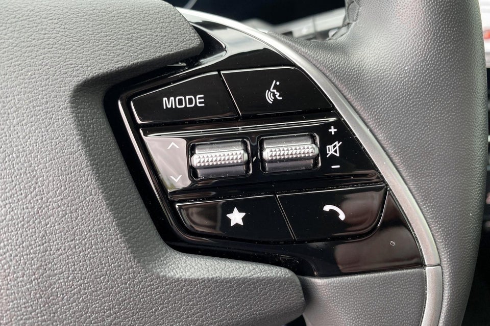 Kia Niro 64 EV Premium 5d