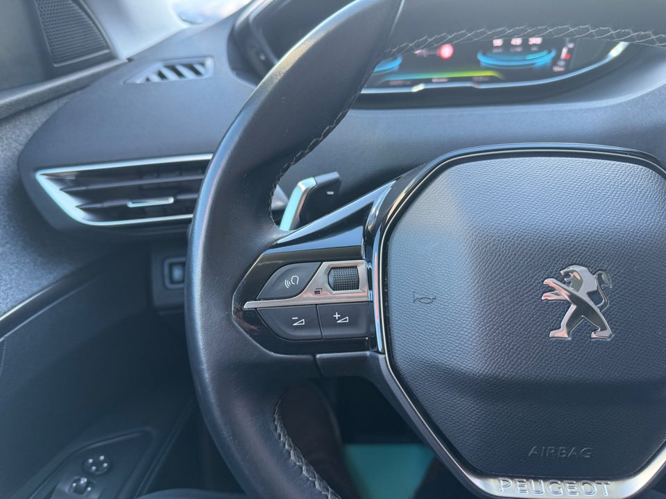 Peugeot 3008 1,6 Hybrid Allure Pack EAT8 5d
