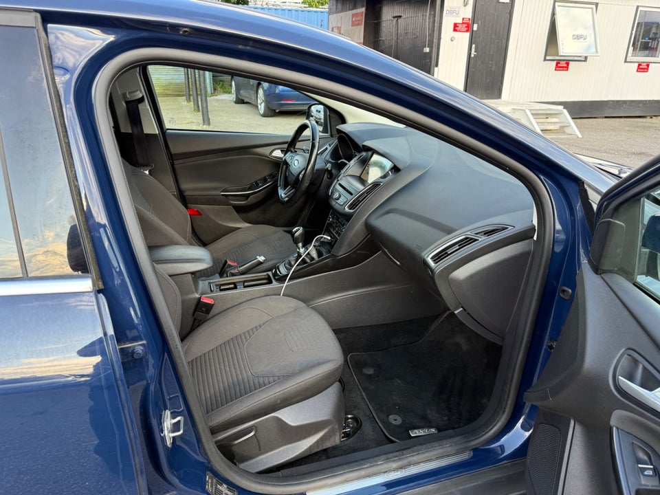 Ford Focus 1,0 SCTi 125 Titanium stc. 5d
