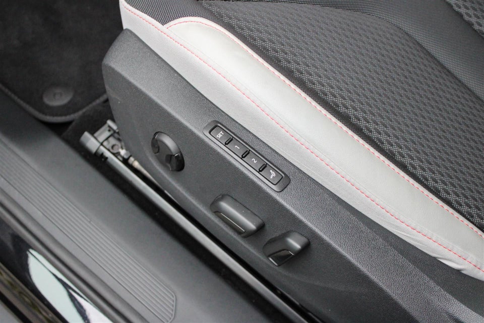 Skoda Elroq 85 iV Lodge 5d