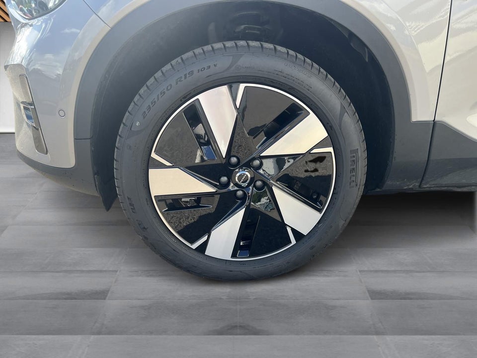 Volvo EX40 Extended Range Ultra 5d