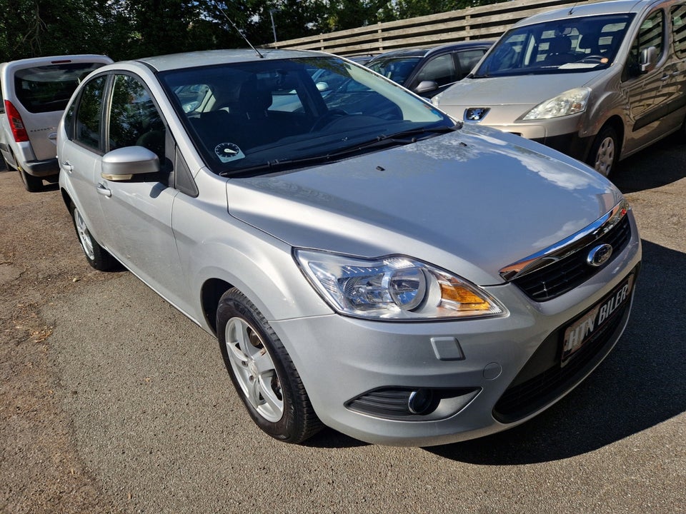 Ford Focus 1,6 Titanium 5d