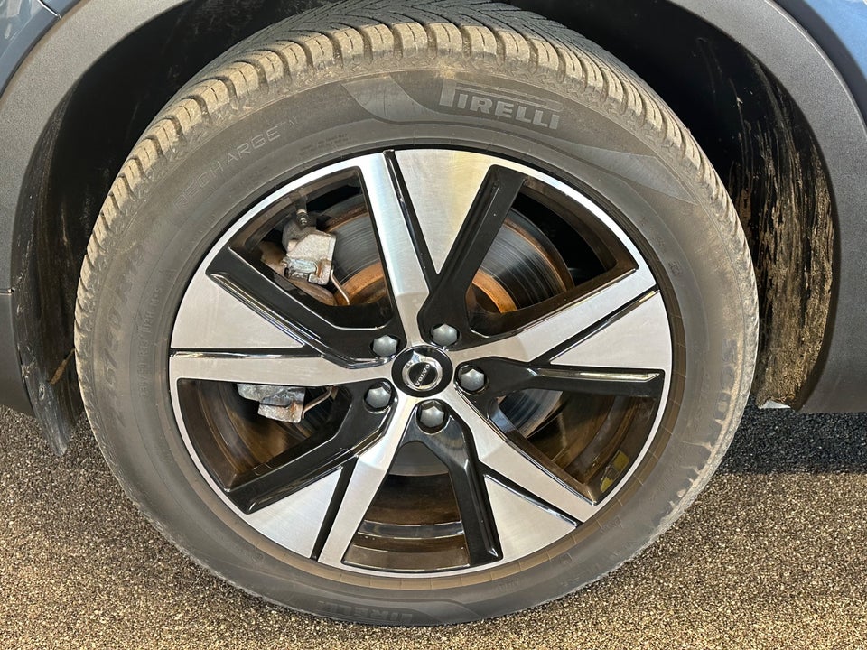 Volvo XC40 P8 ReCharge Twin Pro 5d