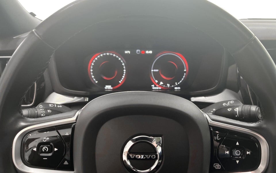 Volvo V60 2,0 T6 ReCharge R-Design aut. AWD 5d