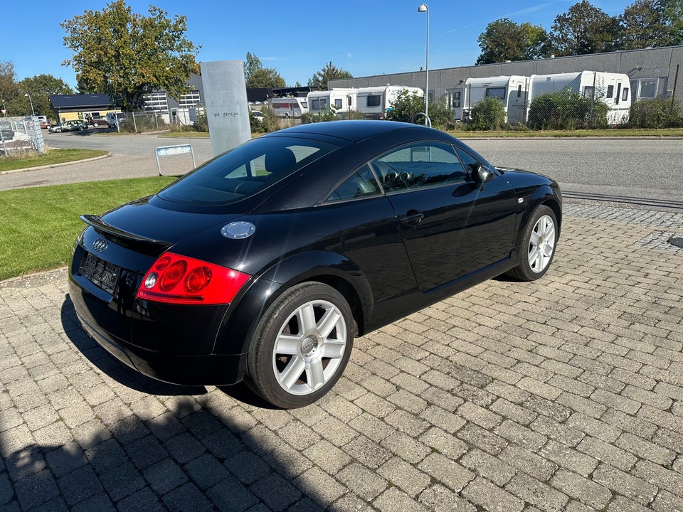 Audi TT 1,8 T 163 Coupé 2d