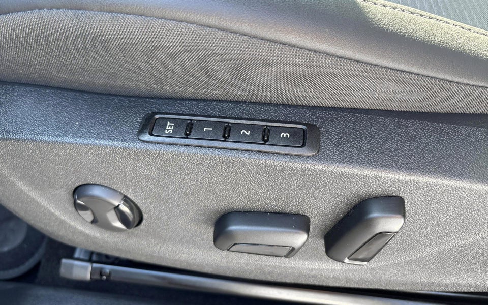 Skoda Enyaq 60 iV Premium 5d