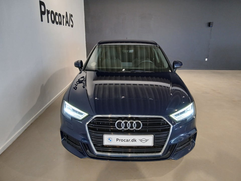 Audi A3 35 TFSi S-line Sportback 5d