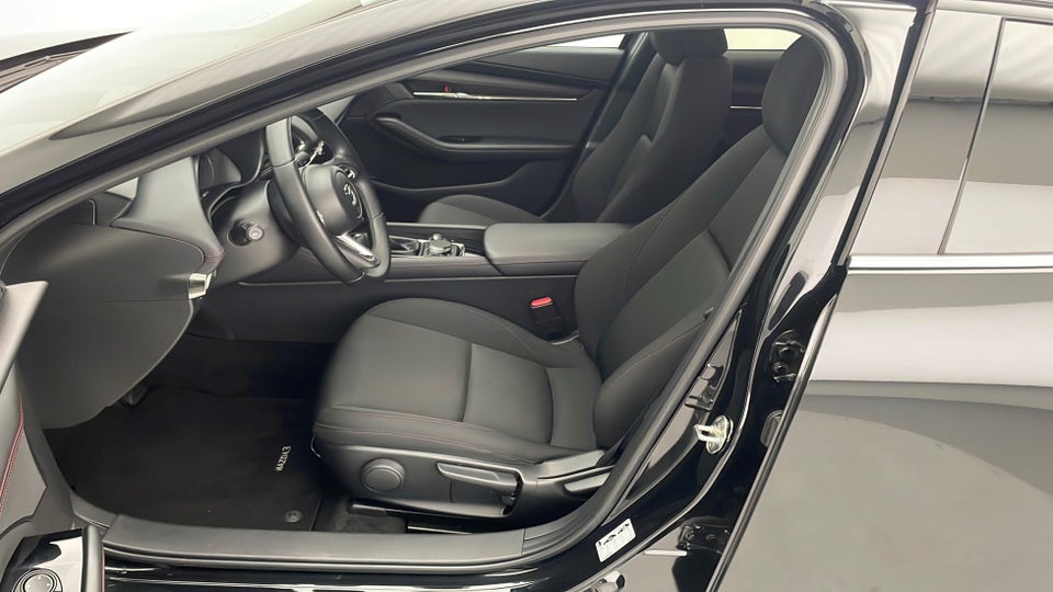 Mazda 3 2,0 e-SkyActiv-G 150 Homura 5d