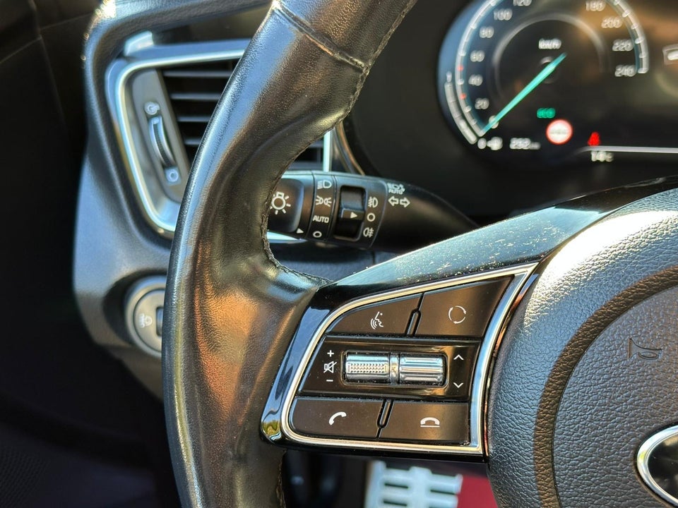 Kia Ceed 1,6 PHEV Upgrade+ SW DCT 5d