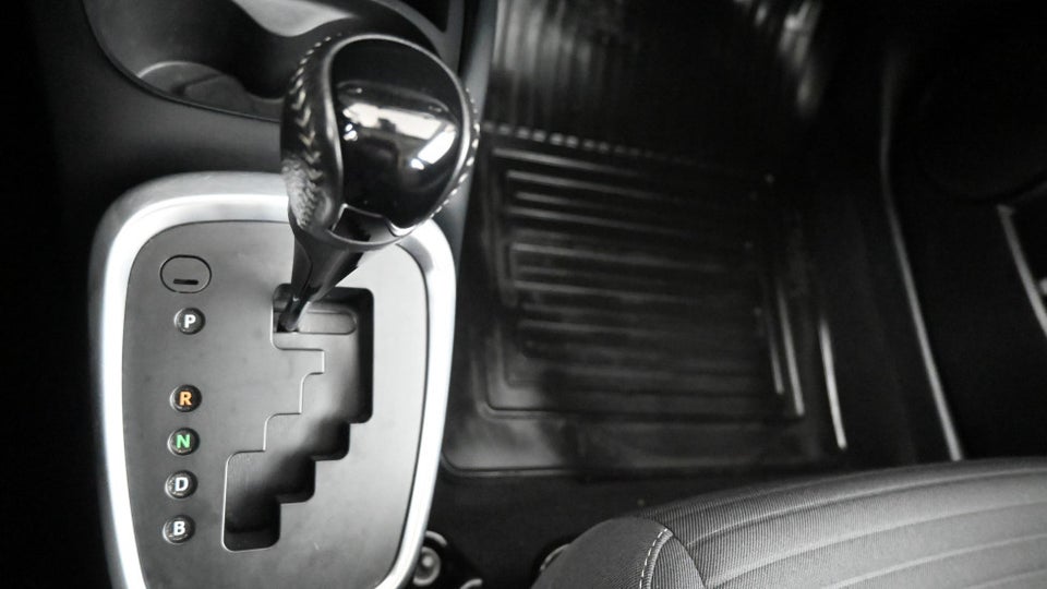 Toyota Yaris 1,5 Hybrid H2 e-CVT 5d