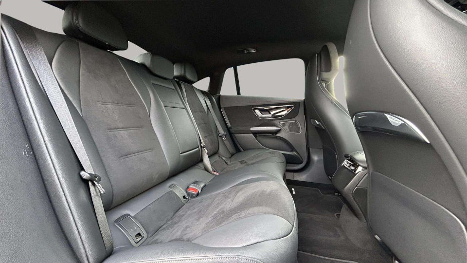 Mercedes EQE300 AMG Line 4d