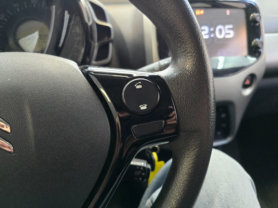 Citroën C1 1,2 PureTech Shine 5d