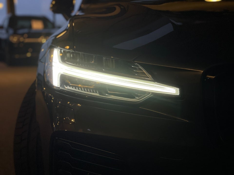 Volvo V60 2,0 T6 ReCharge R-Design aut. AWD 5d