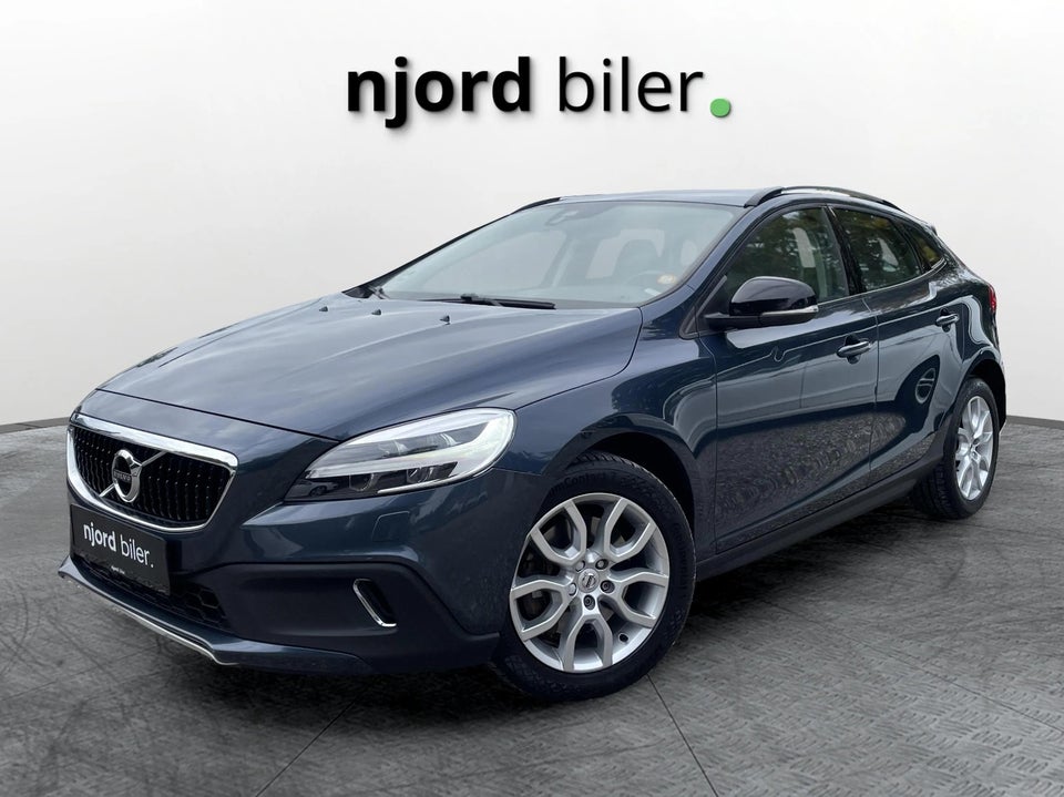 Volvo V40 CC 2,0 D3 150 Momentum aut. 5d