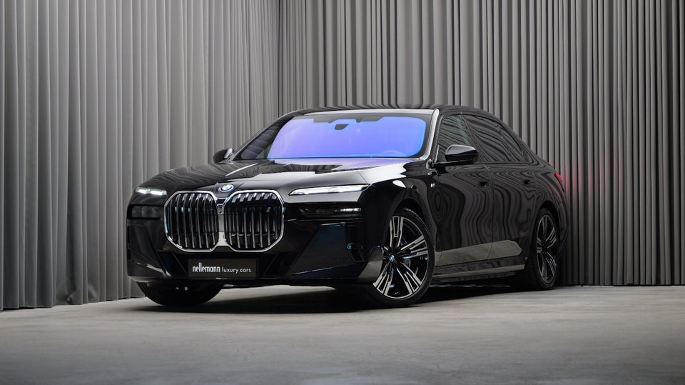 BMW i7 xDrive60 M-Sport 4d
