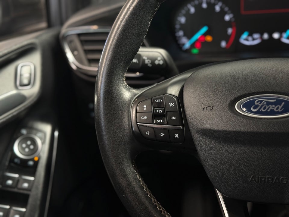 Ford Fiesta 1,0 EcoBoost Titanium 5d
