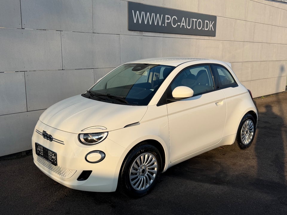Fiat 500e 42 Icon 3d
