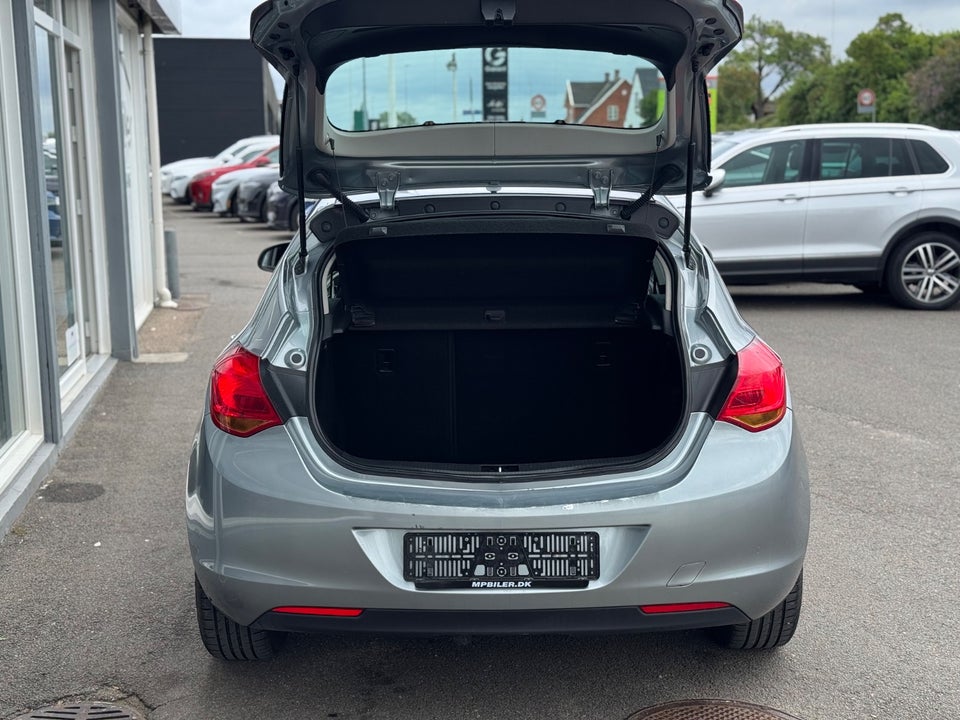 Opel Astra 1,6 Enjoy eco 5d